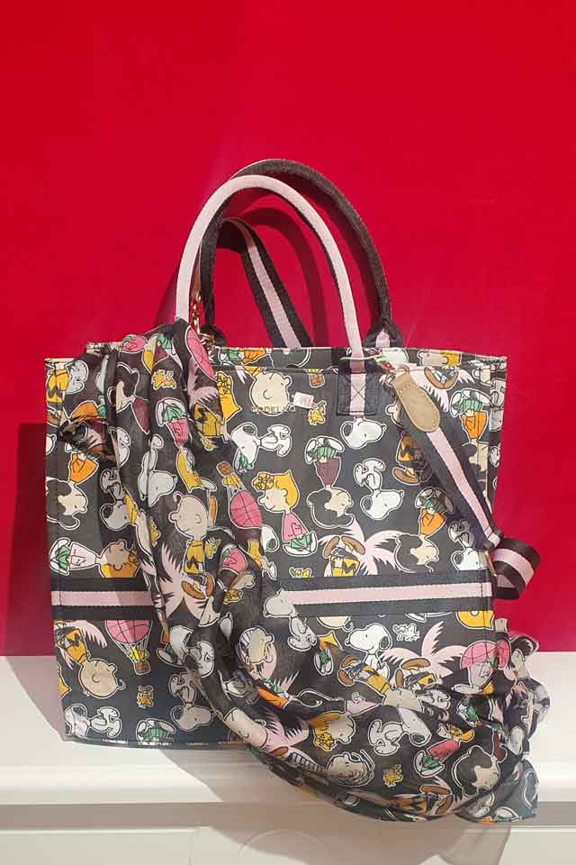 Taschen und Tücher im Peanuts-Design NTG 25 Graz