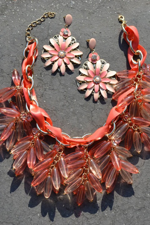 Kitsch und Kunst Schmuck-Kollektion Kleine Neutorgasse 9